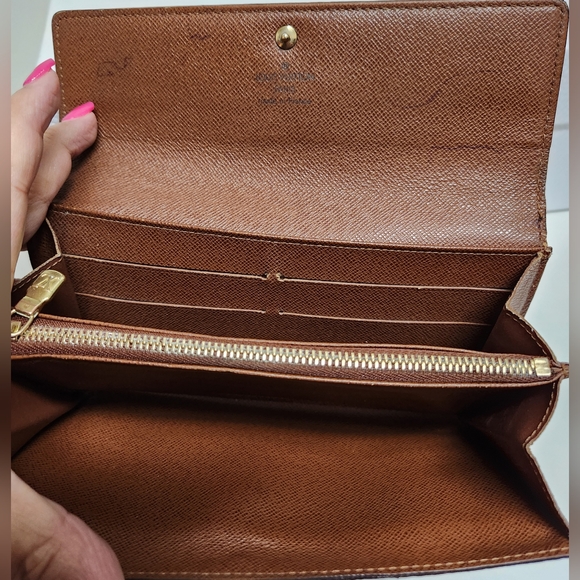 LOUIS VUITTON Portefeiulle Sarah Long Bifold Monogram Wallet - Picture 10 of 16